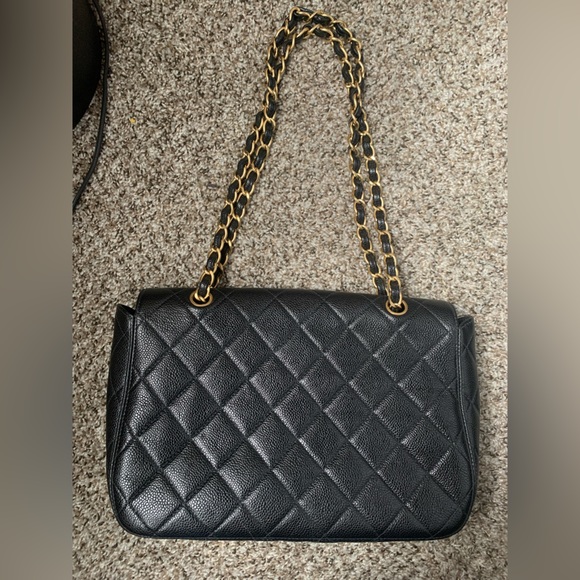SOLDfirm price- Chanel Vintage Jumbo Caviar Flap - Picture 7 of 17